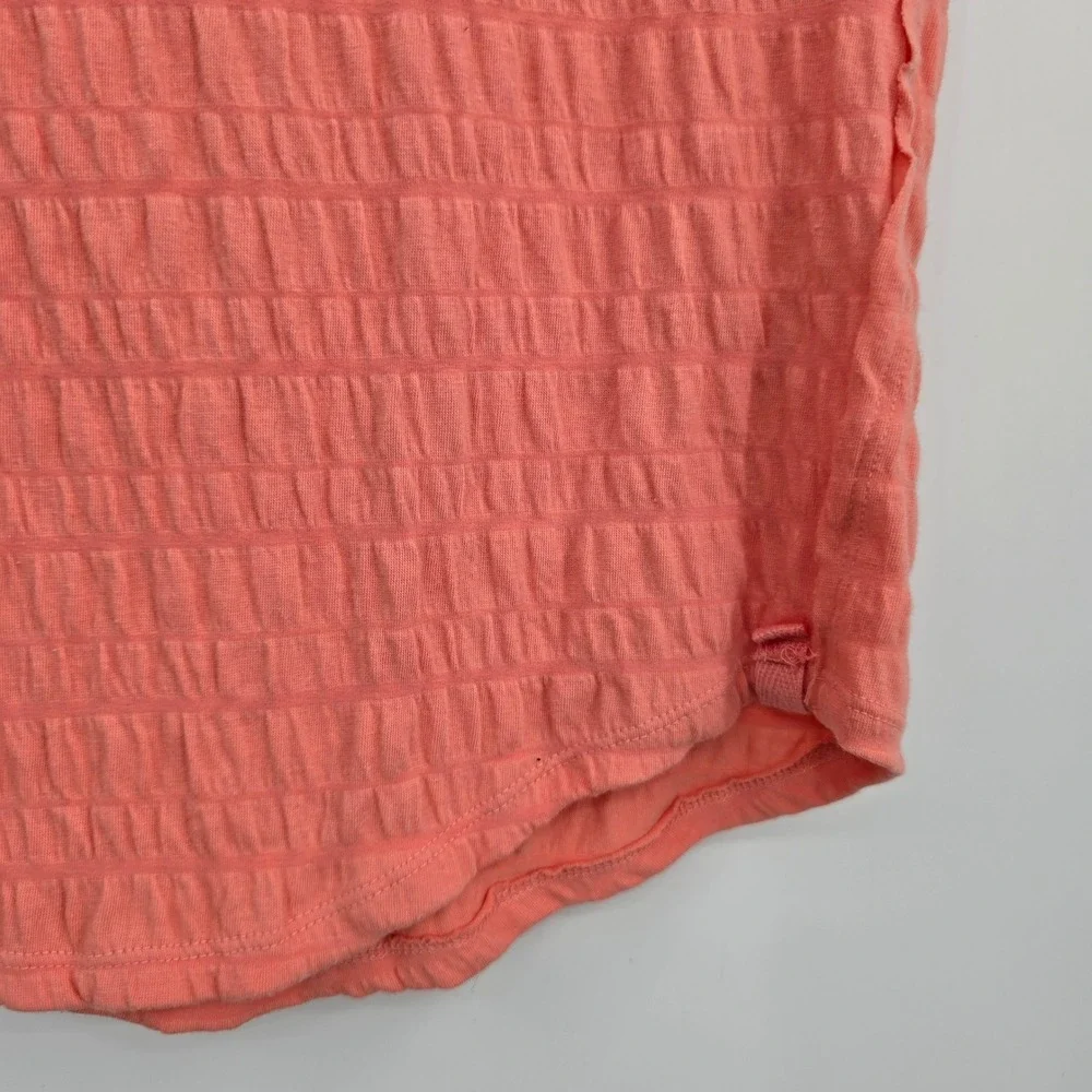 We The Free Free People Coral Pink Smocked Puff Sleeve V-Neck Top Size Small‎
